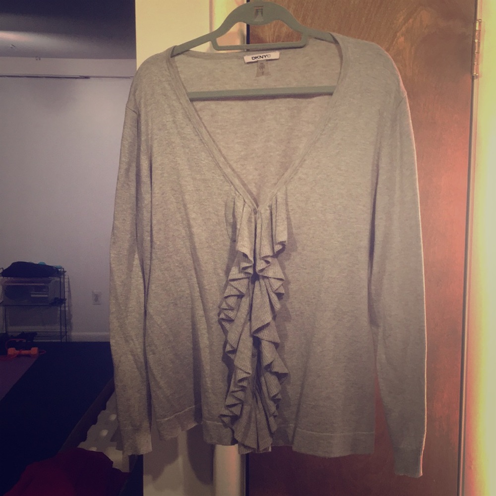 DKNYC gray ruffle front cardigan xxl